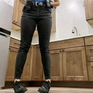 Levi's Denizen Black High-Rise Skinny Jeans